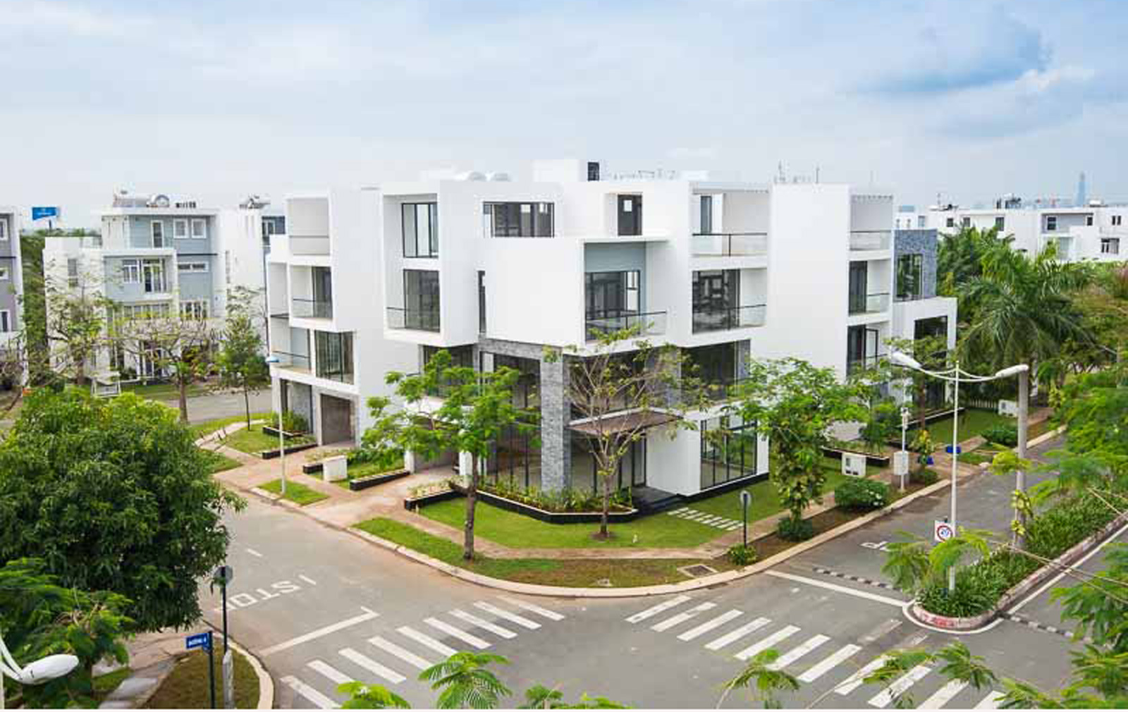 IMPERIA SAIGON PARK